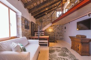 TV - Portole Loft Suite 3 (Oprtalj)