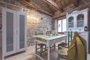 Dining - Portole Loft Suite 3 (Oprtalj)