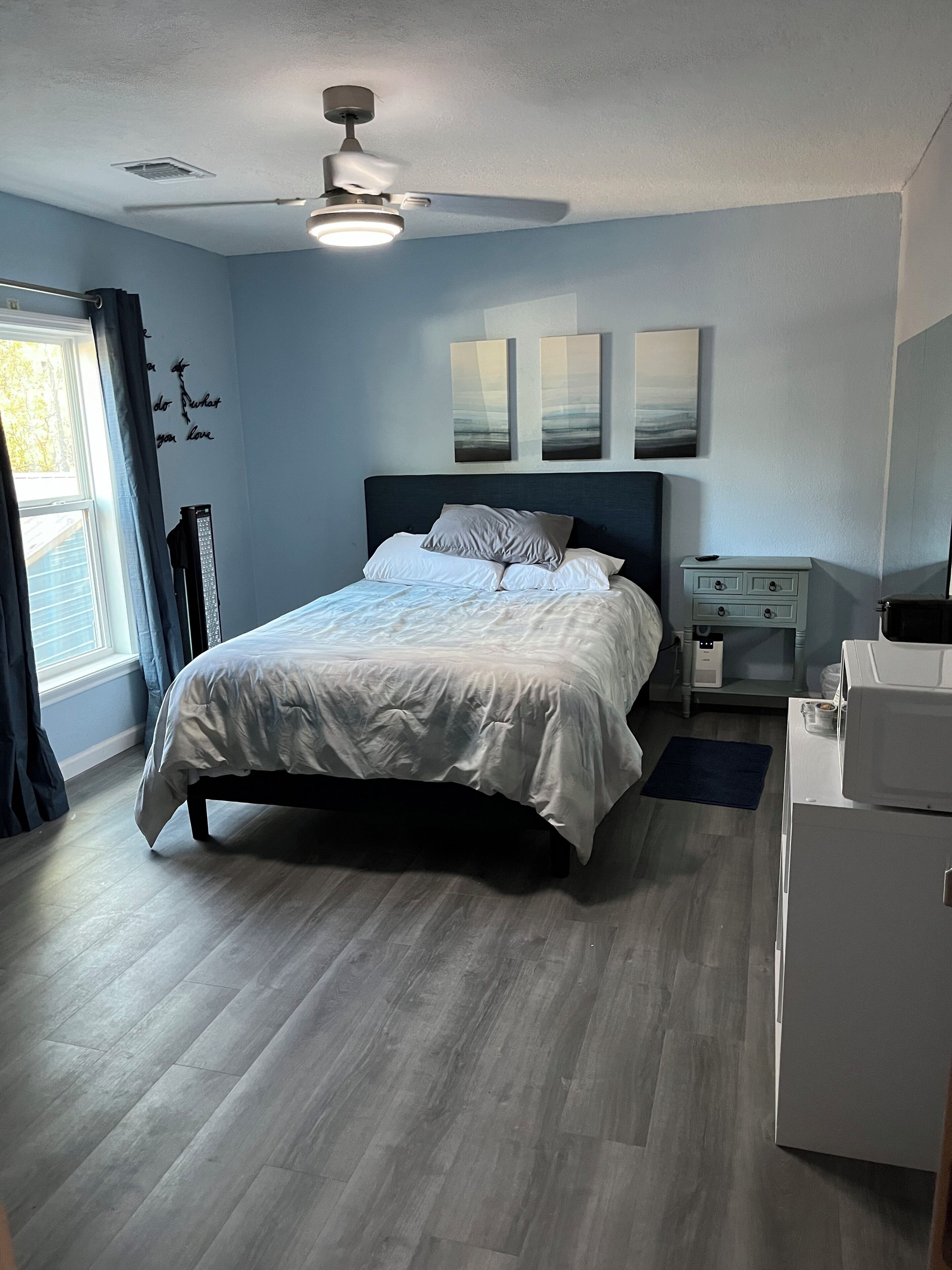 4 chambres, fer et planche à repasser, Wi-Fi, draps fournis