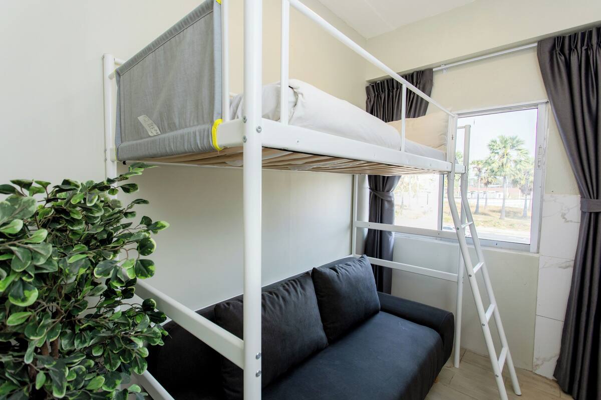 Economy Single Room