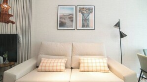 Unclassified image, 2 of 52, button - Comfortable Studio in Valencia left (Valencia)