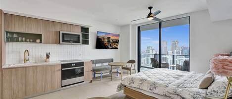 Fer et planche à repasser, Wi-Fi, draps fournis