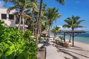 On the beach - La Casa: 3 Bedroom Suite (Tulum)