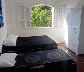 2 dormitorios, tabla de planchar con plancha, wifi gratis