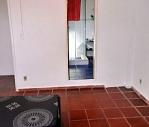 2 dormitorios, tabla de planchar con plancha, wifi gratis