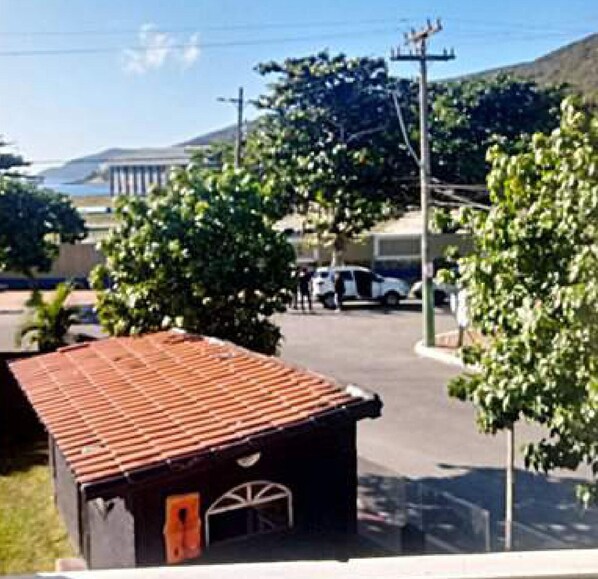 2 bedrooms, iron/ironing board, free WiFi