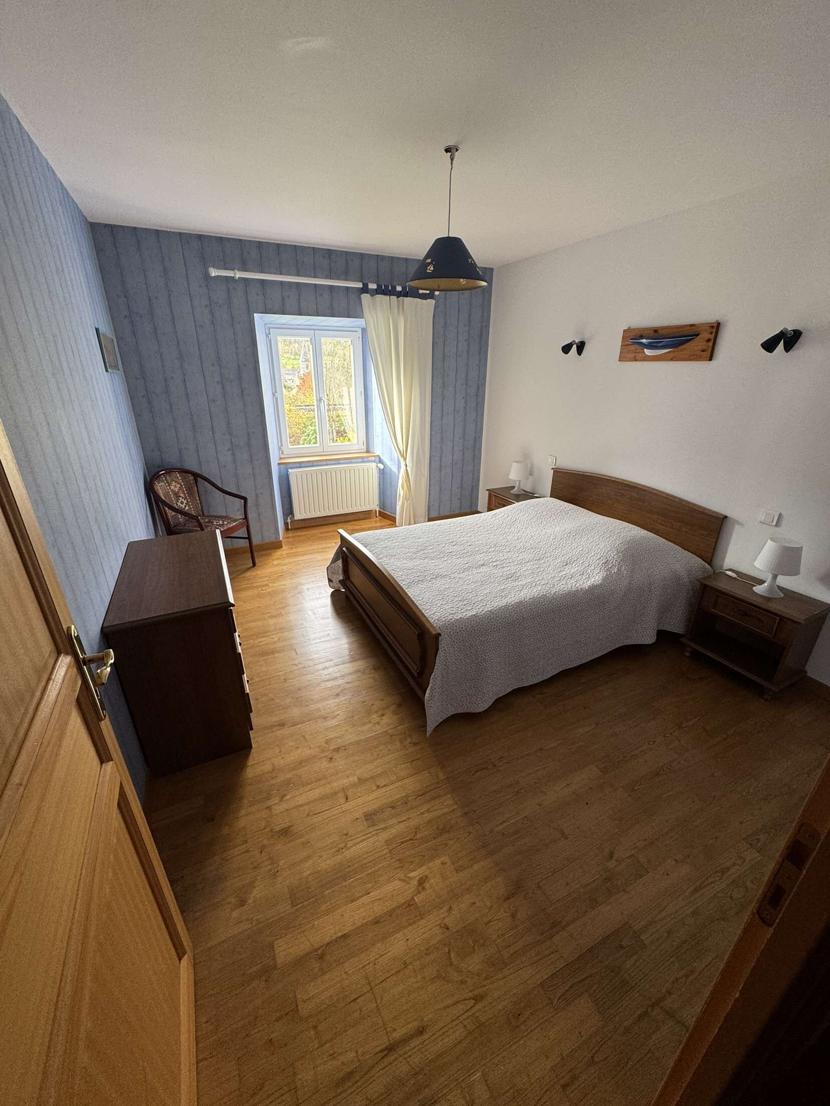 4 bedrooms, iron/ironing board, WiFi