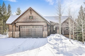 House, 4 Bedrooms | Exterior
