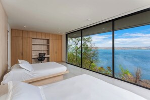 4 habitaciones, escritorio, tabla de planchar con plancha y wifi gratis 