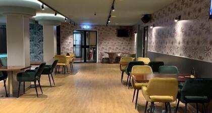Hostel The Globe
