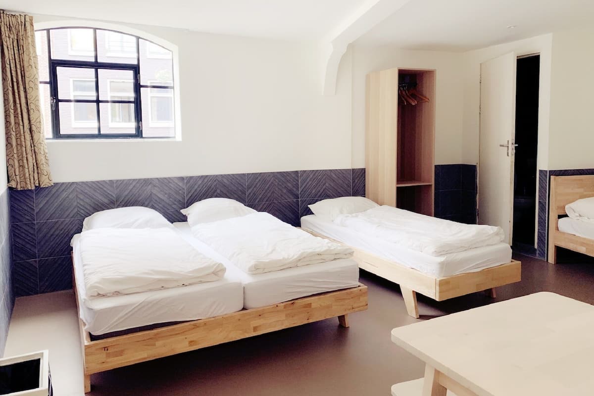 Phòng dành cho gia đình (5 adults) | Truy cập Internet không dây miễn phí, bộ trải giường