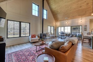 TV connectée, cheminée