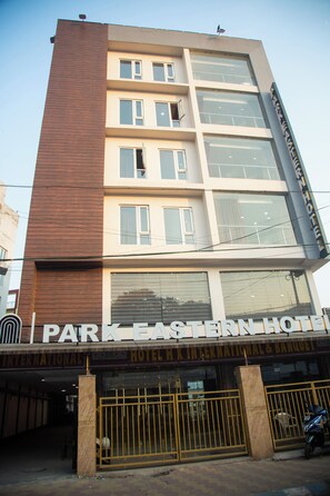 Park Eastern Hotel features a modern architectural style with a flat roof and large windows.