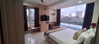 PARK EASTERN HOTEL