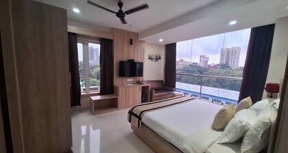 PARK EASTERN HOTEL