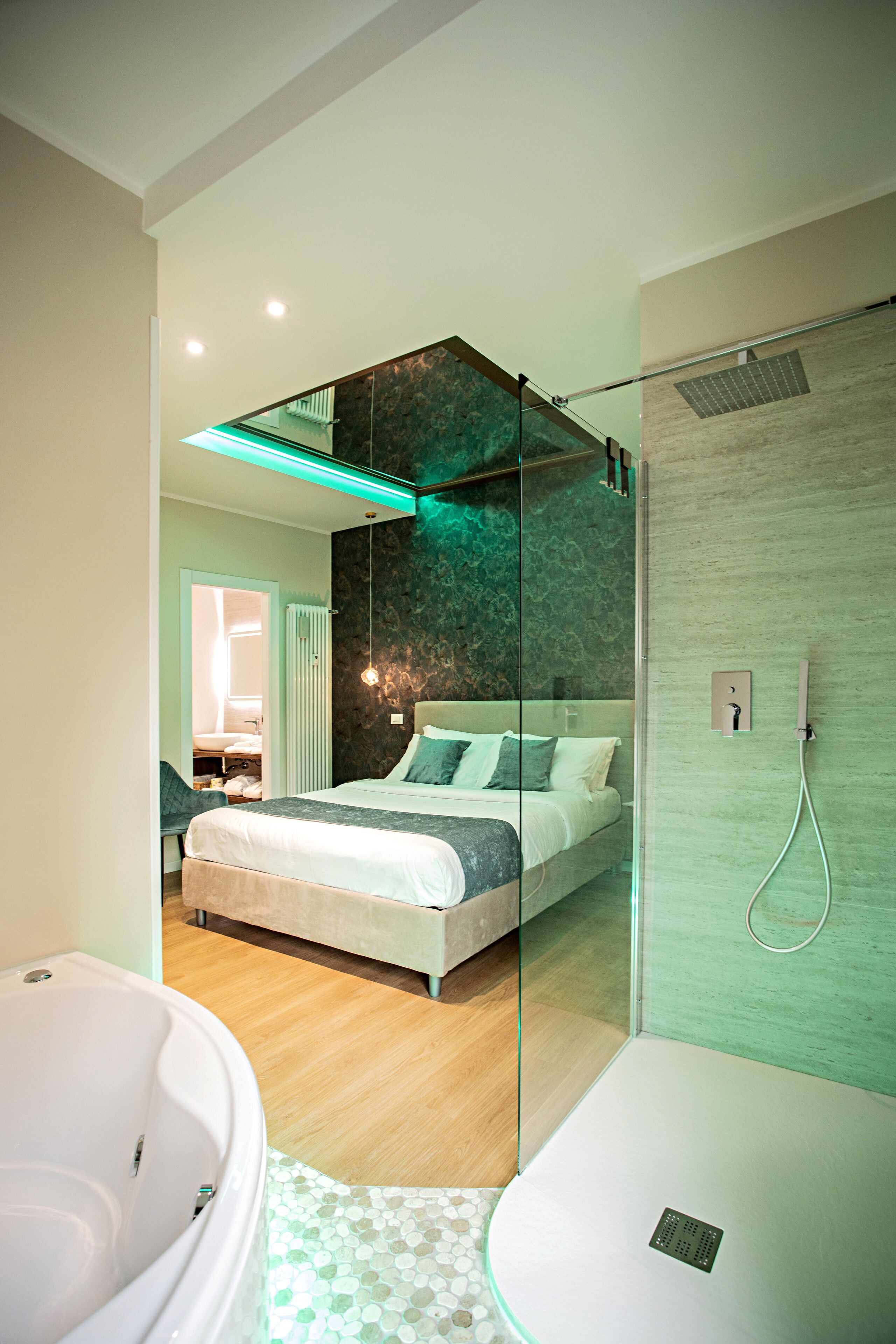 1 bedroom, in-room safe, free WiFi, bed sheets