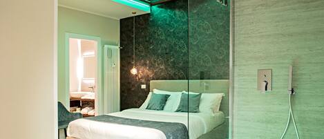 1 bedroom, in-room safe, free WiFi, bed sheets