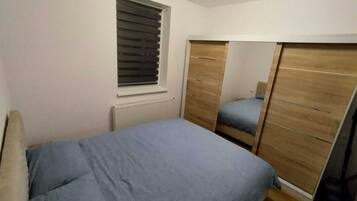 1 habitación, wifi y ropa de cama