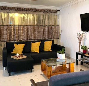 Living room - Tu Refugio Exclusivo Proximo al Dominican Fiesta (Santo Domingo)
