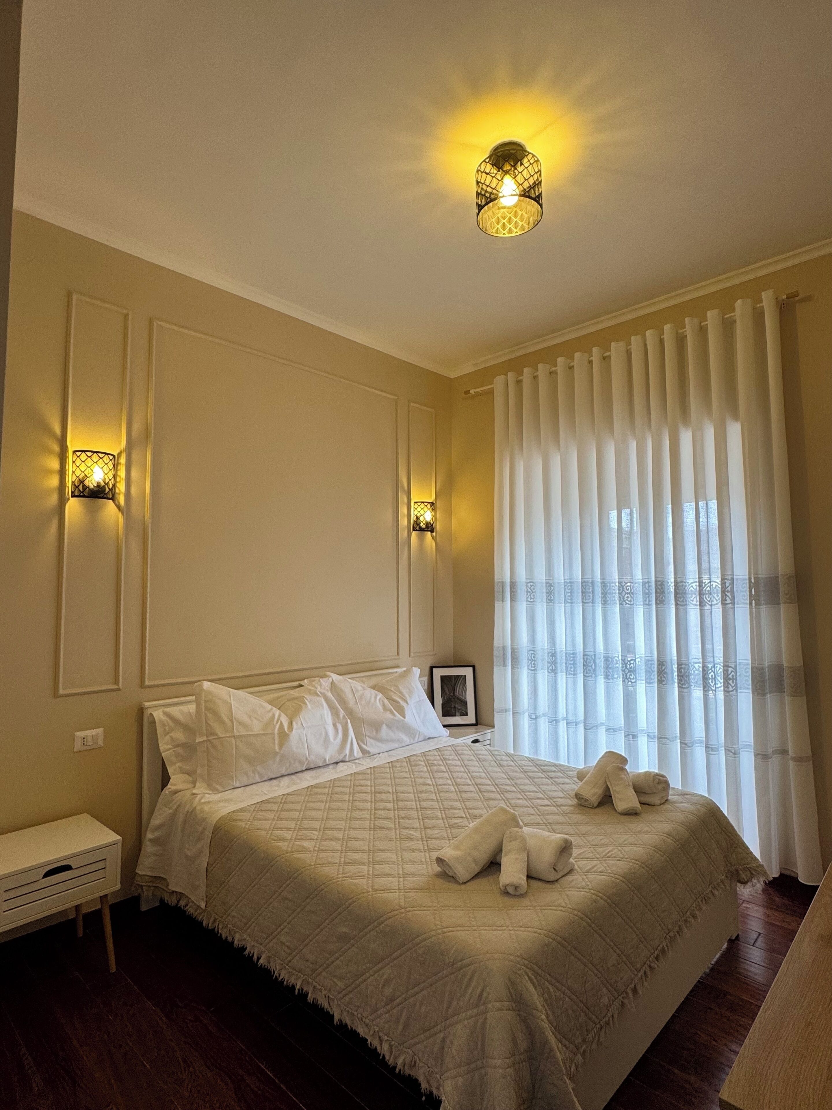 Triple Room, City View | Desk, free WiFi