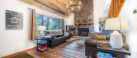 TV, fireplace, DVD player