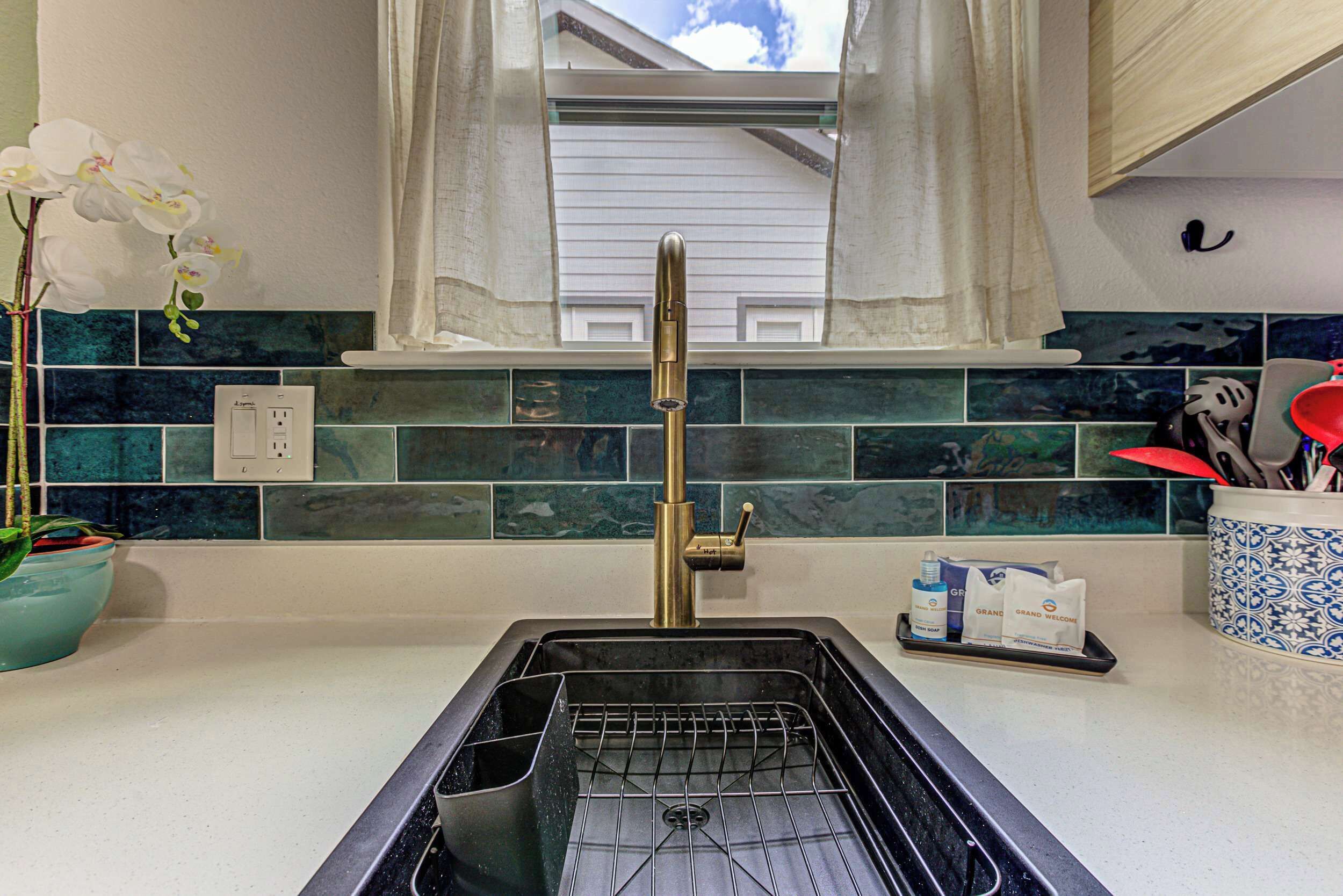 Ferienhaus, 1 Queen-Bett und Schlafsofa, Terrasse, Gartenblick (Lady Bird Sanctuary) | Eigene Küche | Kühlschrank, Mikrowelle, Ofen, Herdplatte