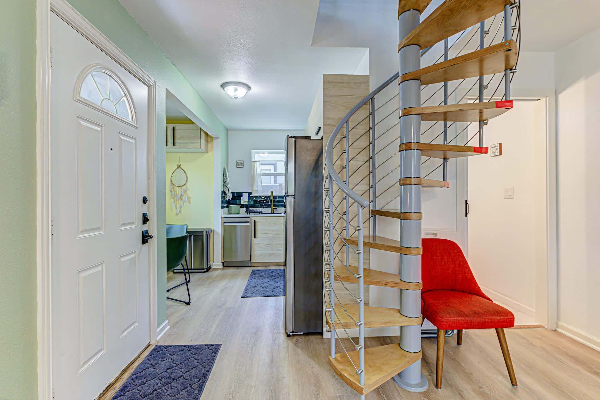 المنشأة من الداخل