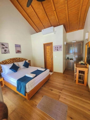 Deluxe Double Room, Non Smoking, Garden View