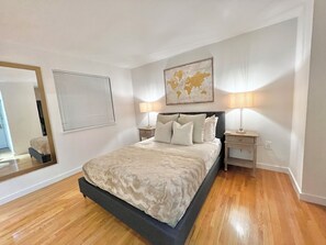 4 chambres, fer et planche à repasser, Wi-Fi, draps fournis