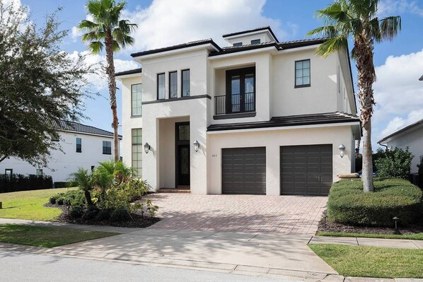 Exterior - The Imagination - Six Bedroom House, Sleeps 16 (Kissimmee)