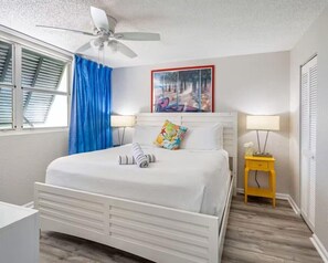 2 bedrooms, WiFi - The Andros | Incredible Views w/ Shared Pool (Key West)