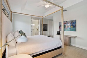 6 slaapkamers, een strijkplank/strijkijzer, gratis wifi, beddengoed