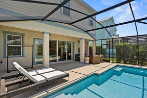 A heated pool - Villa Moderno - Six Bedroom House, Sleeps 12 (Kissimmee)