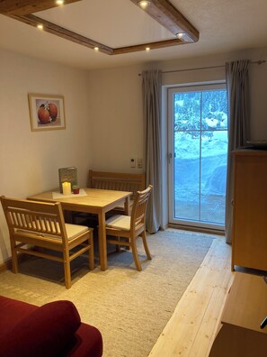 Interior - Cozy vacation apartment in a quiet location 400m from the center (Steeg)