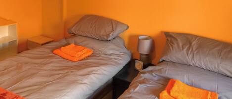2 bedrooms, free WiFi, bed sheets