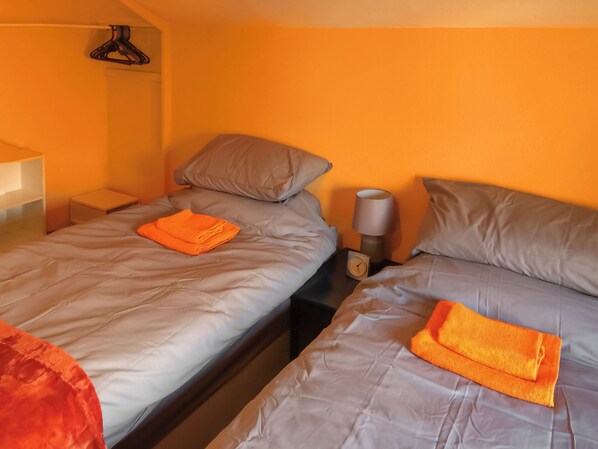 2 chambres, accès au Wi-Fi (inclus), literie fournie