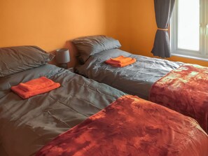 2 bedrooms, free WiFi, bed sheets