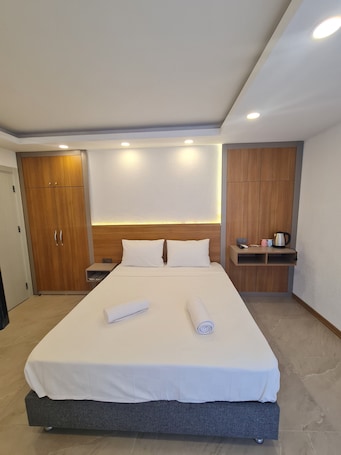 Suite estudio básica | Cortinas opacas y sistema de insonorización. Bodrum Time Pansiyon