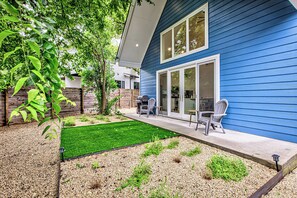 Terrace/patio - Pet Friendly Quiet Neighborhood Near S. Lamar (Austin)