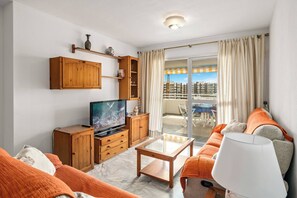 Unclassified image, 2 of 18, button