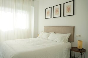 Unclassified image, 2 of 38, button