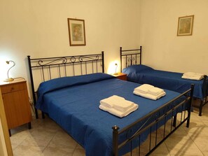 1 bedroom, iron/ironing board, bed sheets