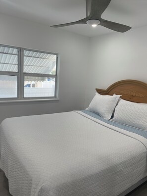 3 bedrooms, iron/ironing board, WiFi, bed sheets