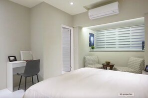 4 bedrooms, desk, travel cot, free WiFi