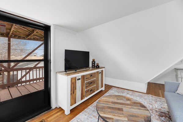 Smart TV, books - Cozy studio with WiFi and AC in amazing Wichita (Wichita)