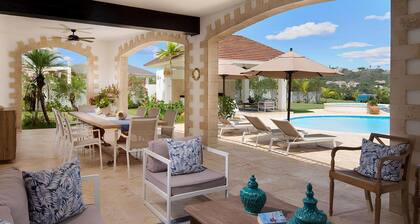 Lifestyles Resort Villa 4-Bedroom All Inclusive {White Bracelet} Puerto Plata