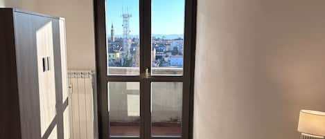 2 chambres, fer et planche à repasser, draps fournis