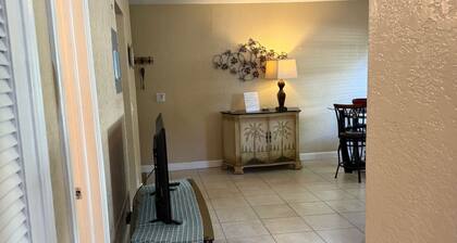 2 bdrm Swinton Ave 2 blocks to Atlantic Ave Downtown Delray Home Sweet Home # 1