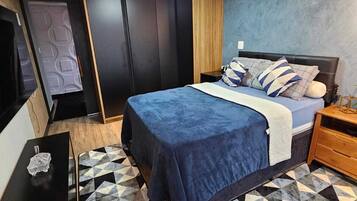 2 quartos, ferros/tábuas de passar roupa, Wi-Fi, roupa de cama