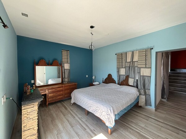 3 Schlafzimmer, Bügeleisen/Bügelbrett, WLAN, Bettwäsche